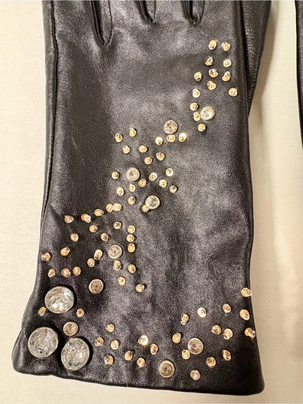 Black Leather Womens Wrist Gloves With Crystal & Stud Embellishments Size 8